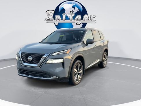 Used 2023 Nissan Rogue SL image 3