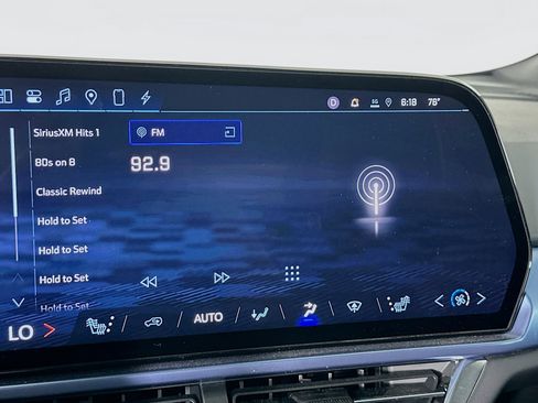 Used 2024 Chevrolet Equinox EV LT FWD image 21