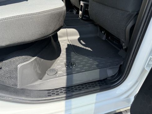 Used 2023 RAM 2500 Big Horn w/ Level 1 Equipment Group image 28