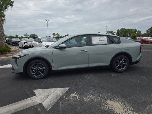 New 2026 Kia K4 FWD image 5