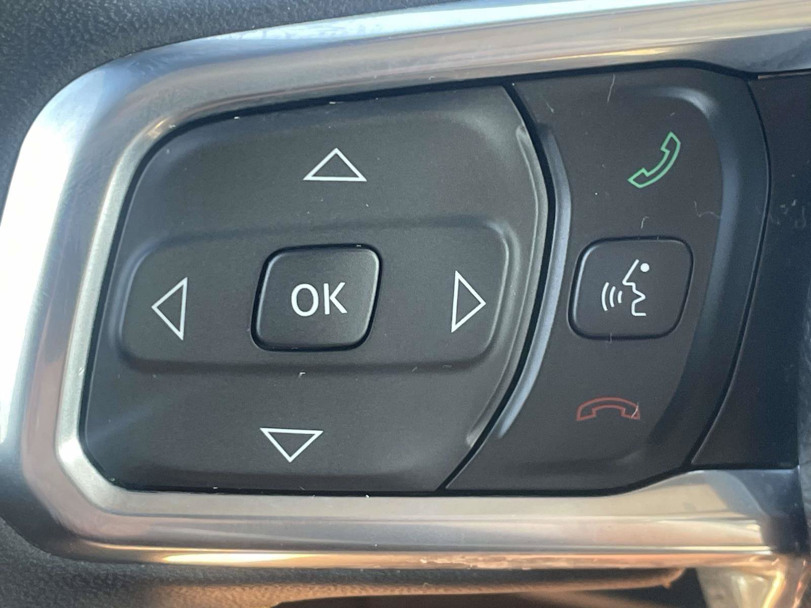 Used 2024 Jeep Wrangler Unlimited Sahara AWD/4WD image 25