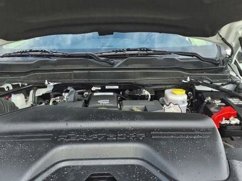 Used 2024 RAM 2500 Laramie w/ Safety Group image 36