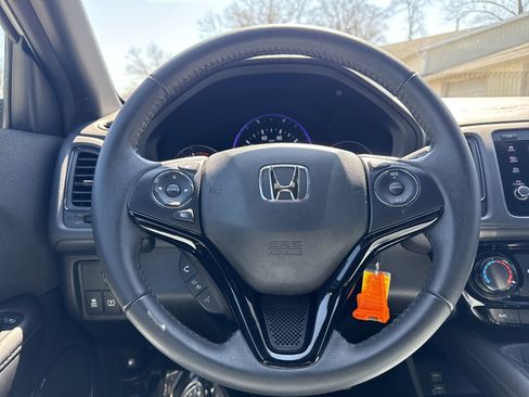 Used 2022 Honda HR-V Sport image 28