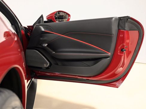 Certified 2022 Ferrari Roma RWD image 23