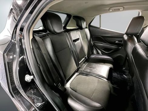Used 2021 Buick Encore Preferred FWD image 22