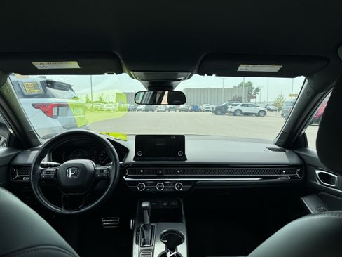 Used 2024 Honda Civic Sport image 9