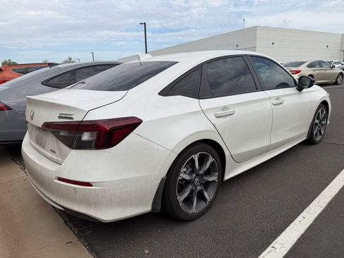 Used 2025 Honda Civic Sport Touring image 4