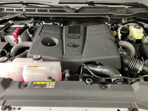 New 2026 Toyota Tundra SR5 image 21