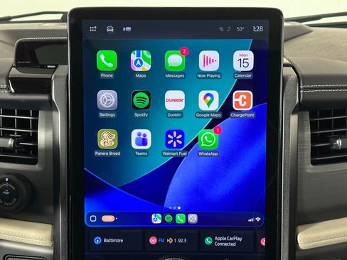 Used 2023 Ford Expedition Platinum image 3