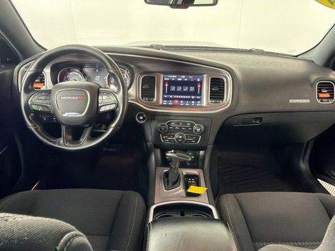 Used 2019 Dodge Charger GT image 25