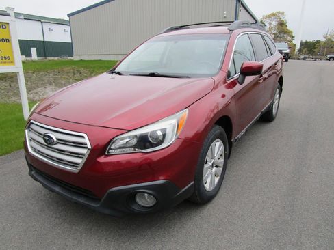 Used 2016 Subaru Outback 2.5i Premium AWD/4WD image 1