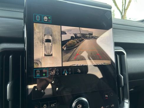 New 2026 GMC Acadia AT4 image 19