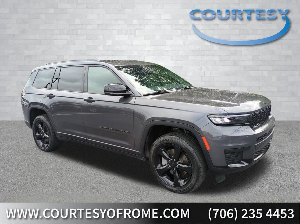 Used 2025 Jeep Grand Cherokee L Altitude AWD/4WD image 1