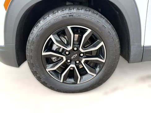 Certified 2024 Chevrolet TrailBlazer ACTIV w/ Driver Confidence Package FWD image 12