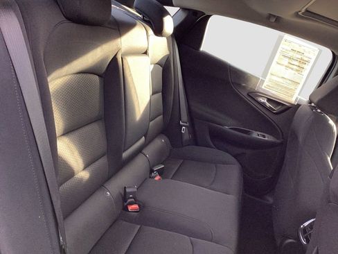 Used 2023 Chevrolet Malibu LT image 32