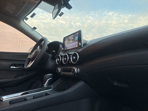 Certified 2022 Nissan Sentra SV image 32