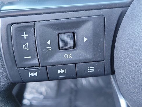 Certified 2023 Nissan Rogue S image 5