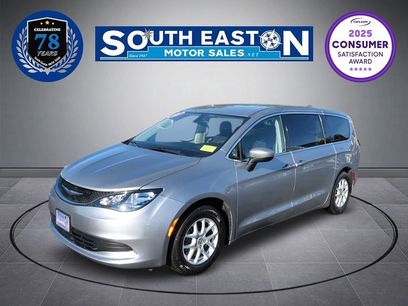 Used 2017 Chrysler Pacifica LX