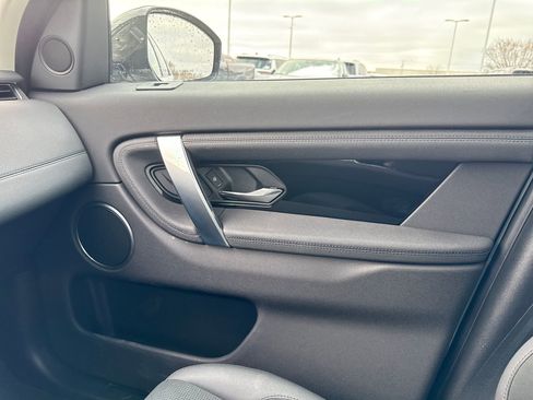 Used 2021 Land Rover Discovery Sport S image 23