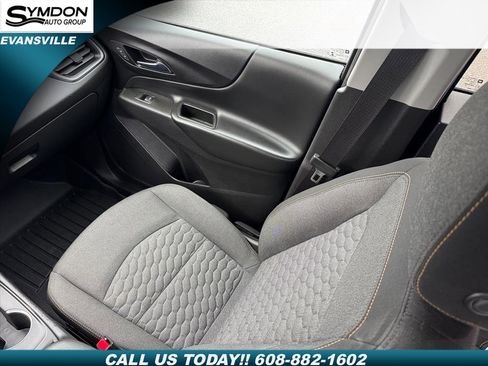 Used 2021 Chevrolet Equinox LT image 17