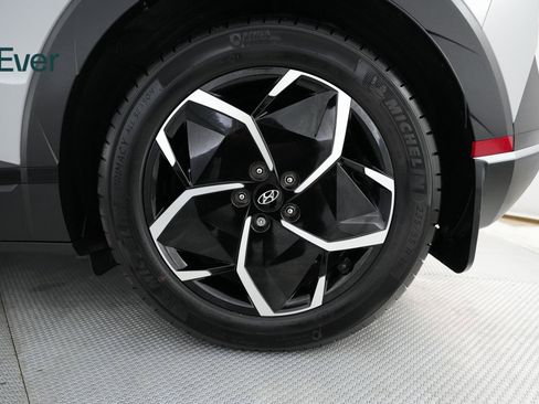 Used 2022 Hyundai Ioniq 5 SEL image 17