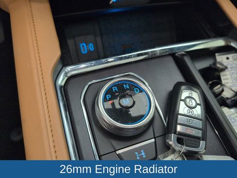 Used 2024 Ford Expedition Platinum AWD/4WD image 29