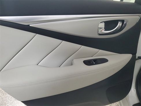 Used 2023 INFINITI Q50 Luxe w/ Cargo Package image 10