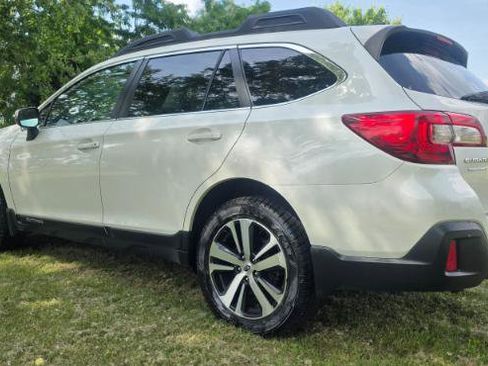 Used 2018 Subaru Outback 2.5i Limited image 8