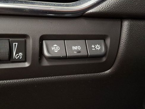 Used 2022 Cadillac XT4 Sport w/ LPO, Onyx Lite Package image 22