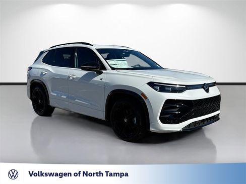 New 2026 Volkswagen Tiguan SE R-Line FWD image 1
