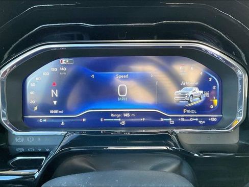 Used 2024 Chevrolet Silverado 1500 LT image 10