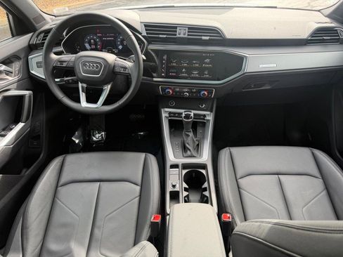 Used 2025 Audi Q3 2.0T Premium w/ Convenience Package AWD/4WD image 11