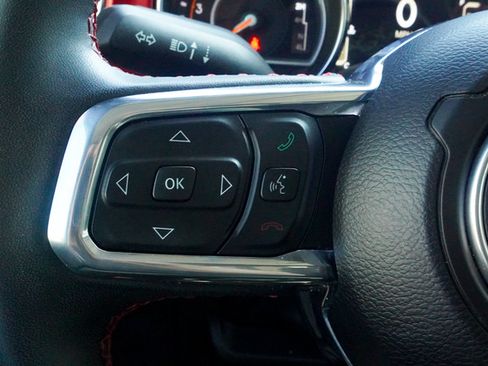 Used 2023 Jeep Gladiator Rubicon w/ LED Lighting Group AWD/4WD image 13