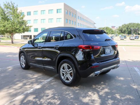 Used 2021 Mercedes-Benz GLA 250 w/ Premium Package image 5