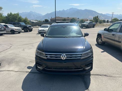 Used 2019 Volkswagen Tiguan SEL Premium R-Line w/ 3rd Row Seat Package AWD/4WD image 2
