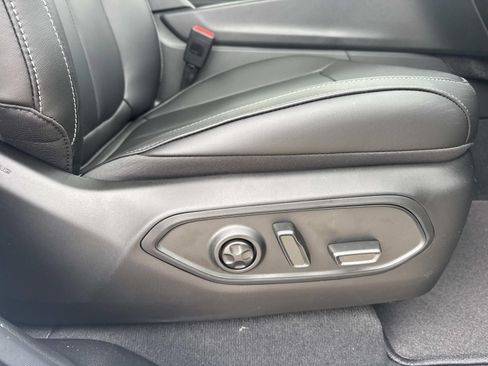 New 2026 Jeep Grand Cherokee Limited w/ Limited Altitude Package RWD image 13