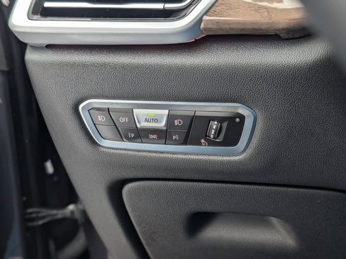 Used 2021 BMW X5 xDrive40i w/ Premium Package 3 image 31