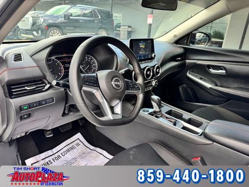 Used 2025 Nissan Sentra SR w/ Midnight Edition FWD image 3