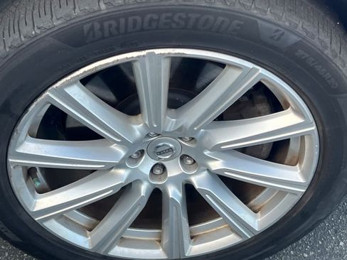 Used 2016 Volvo XC90 T8 Inscription w/ Vision Package AWD/4WD image 15