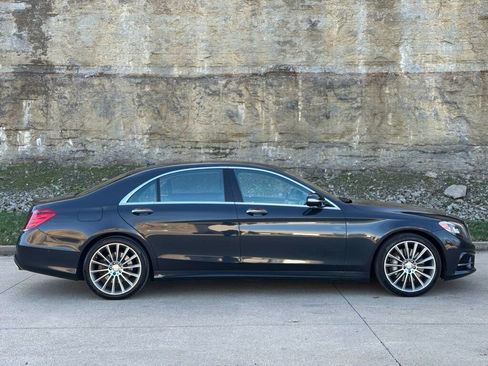 Used 2015 Mercedes-Benz S 550 Sedan image 8