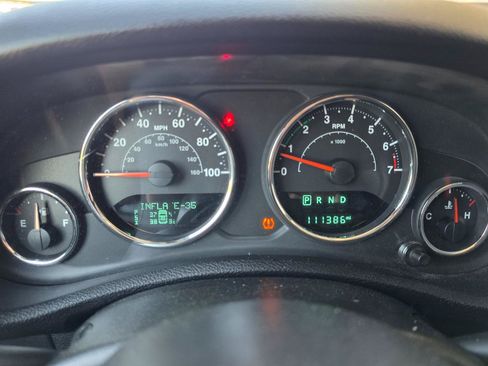 Used 2017 Jeep Wrangler Unlimited Sahara w/ Dual Top Group AWD/4WD image 20