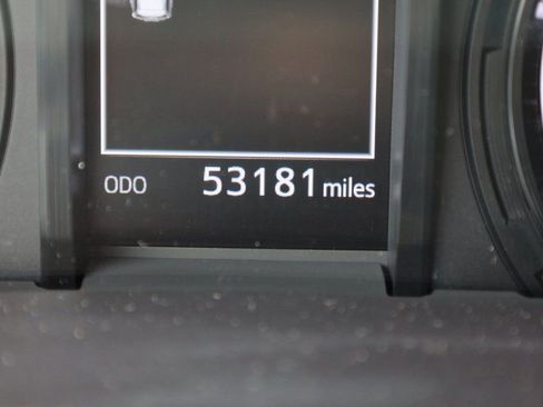 Used 2020 Toyota 4Runner SR5 AWD/4WD image 14
