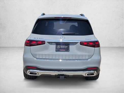 New 2026 Mercedes-Benz GLS 580 4MATIC image 6