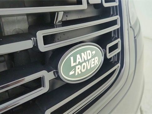 Used 2024 Land Rover Range Rover Velar Dynamic SE image 17