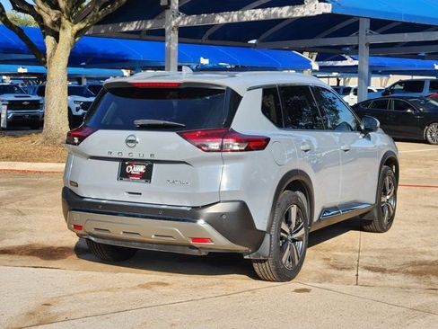 Used 2021 Nissan Rogue Platinum image 15