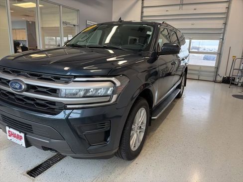 Used 2022 Ford Expedition Max XLT image 5