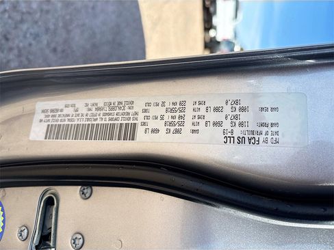 Used 2020 Jeep Compass Latitude image 30