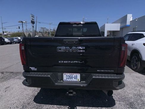 Used 2024 GMC Sierra 2500 Denali Ultimate AWD/4WD image 12