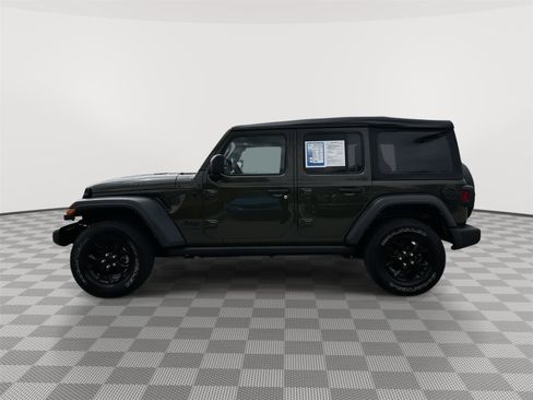 Used 2021 Jeep Wrangler Unlimited Sport AWD/4WD image 3