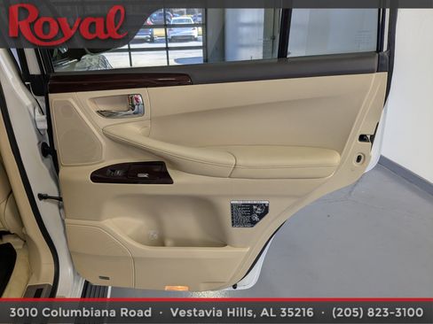 Used 2013 Lexus LX 570 4WD image 9